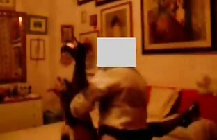 XXX 男は美しい女性のスカートの下を見て、彼女の圧力が増加した 主婦 エッチ 無料 動画